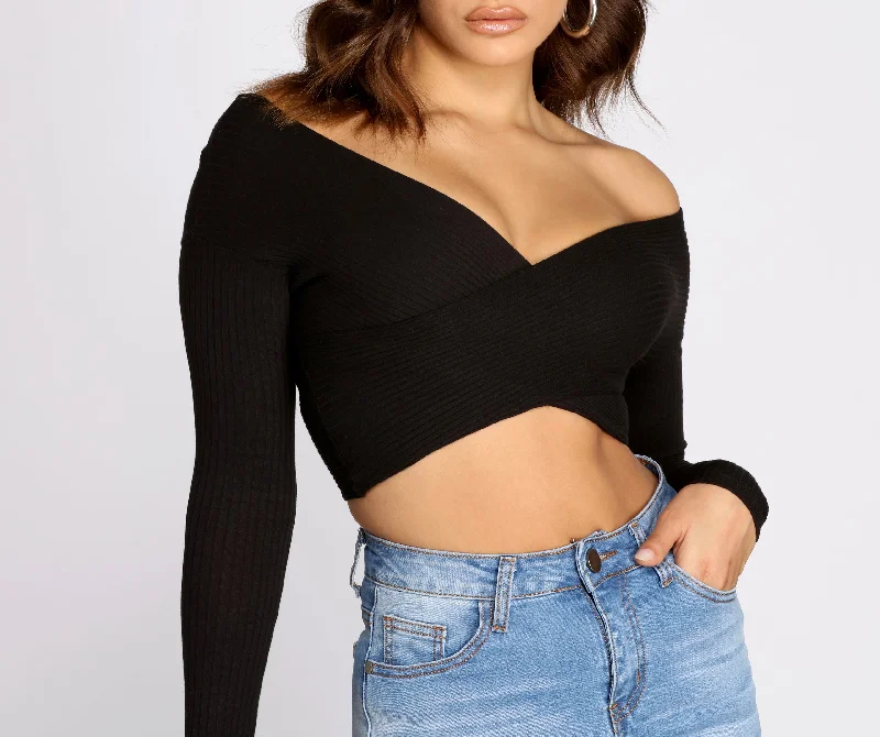 Weekend Deals That Sizzle Cropped Long Sleeve Ribbed Top