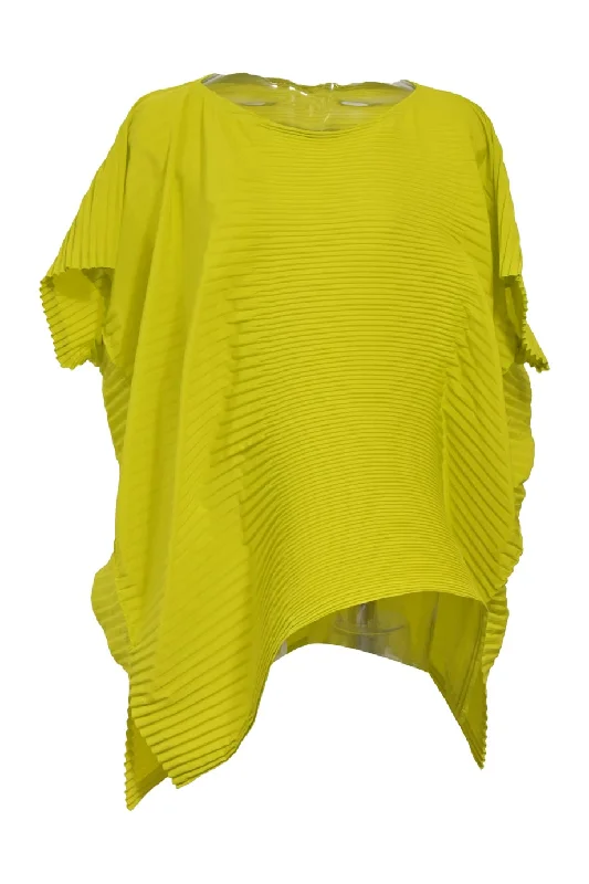 Savings Soar This Weekend [WW43772] Issey Miyake | Short sleeve top