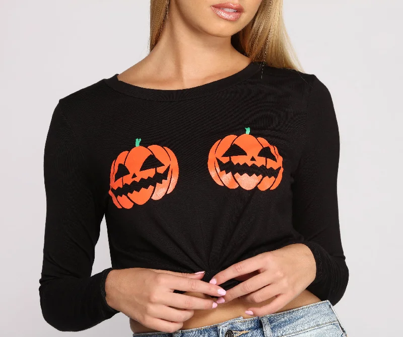 Weekend Bargains Just for You Pumpkin Patch Cropped Graphic Tee