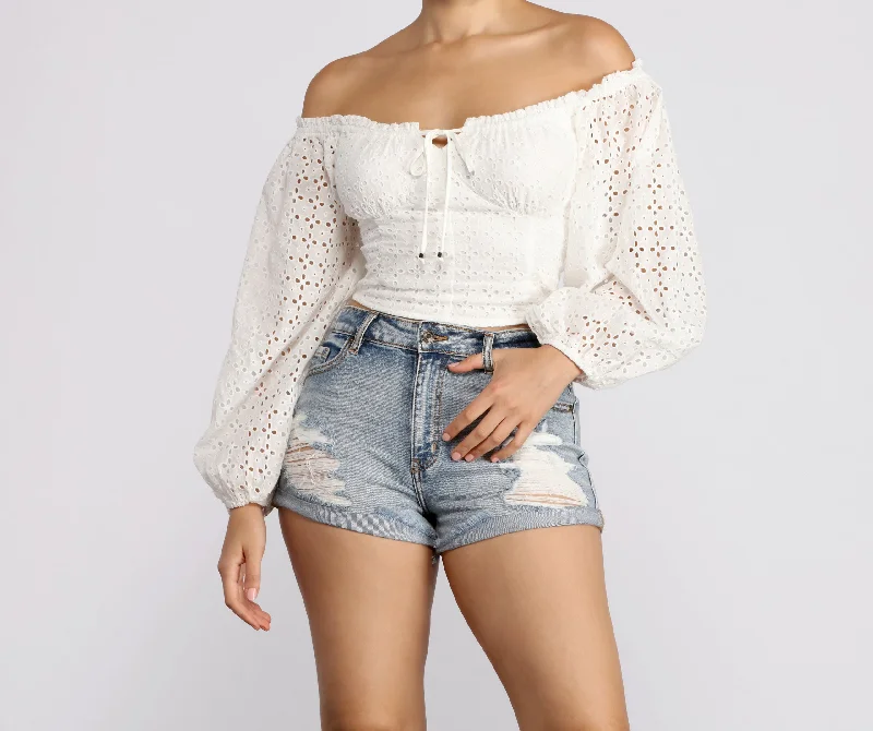 Hurry In Effortless Eyelet Detail Crop Top