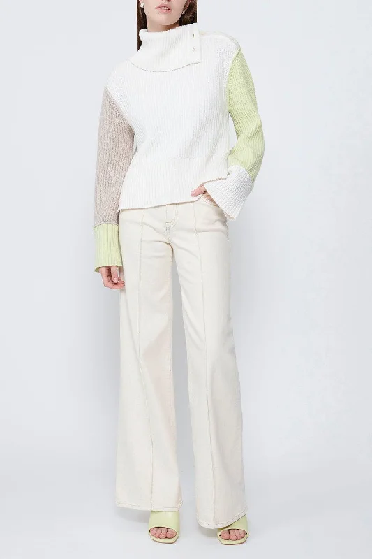 Weekend Savings Fiesta Flores Sweater
