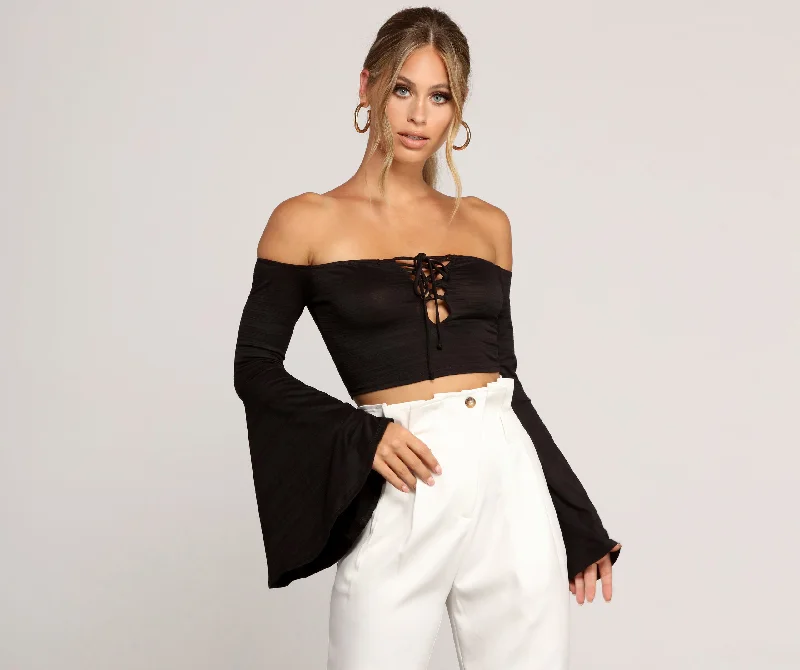Unmissable Offer Flow With It Bell Sleeve Crop Top