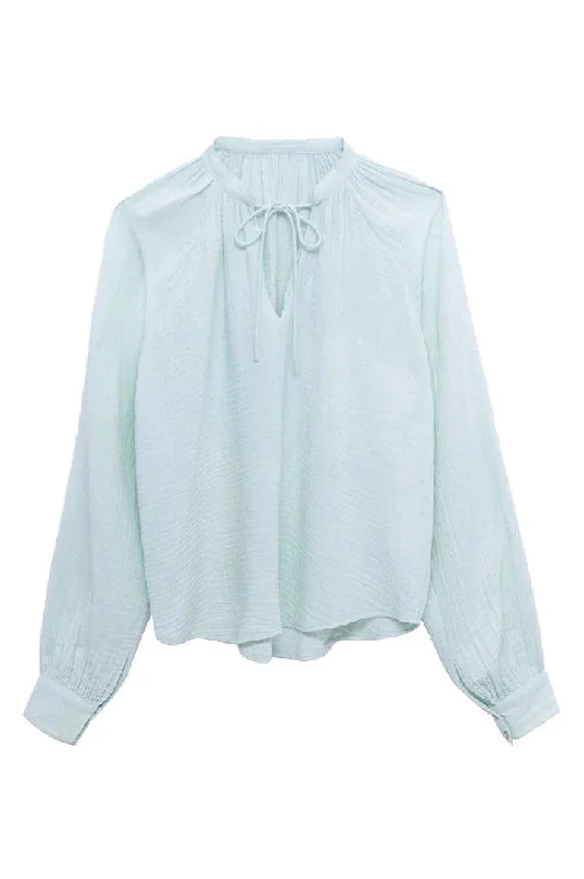 Weekend Bargains Galore Anneka Top