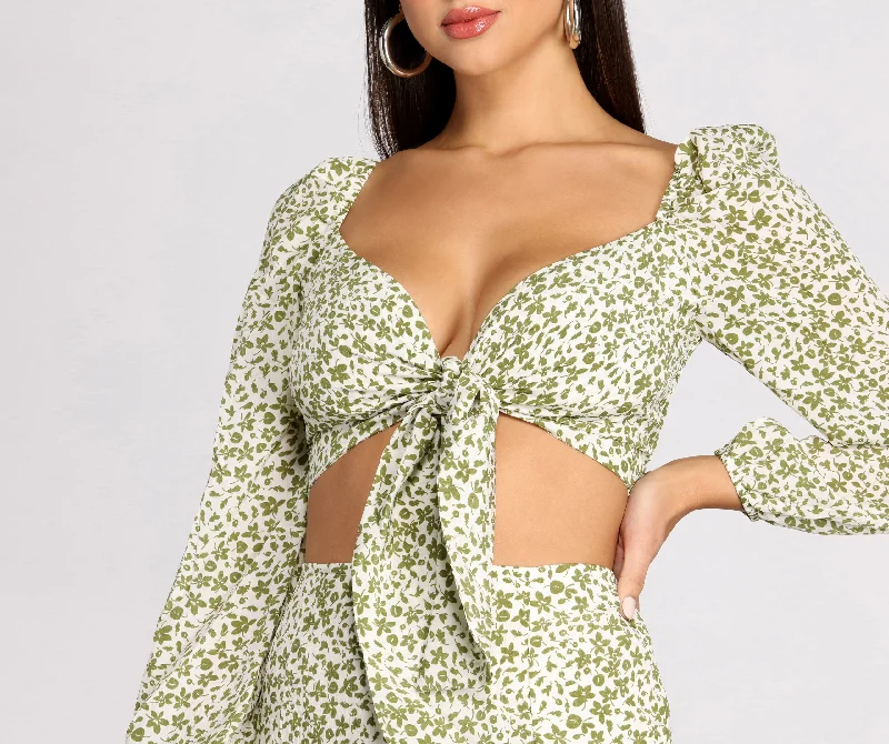 Weekend Bargains to Grab Flower Thru It Tie Front Crop Top