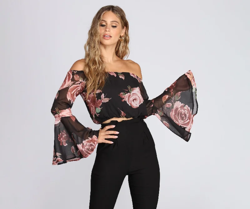 Online Exclusive Flow On Crop Top