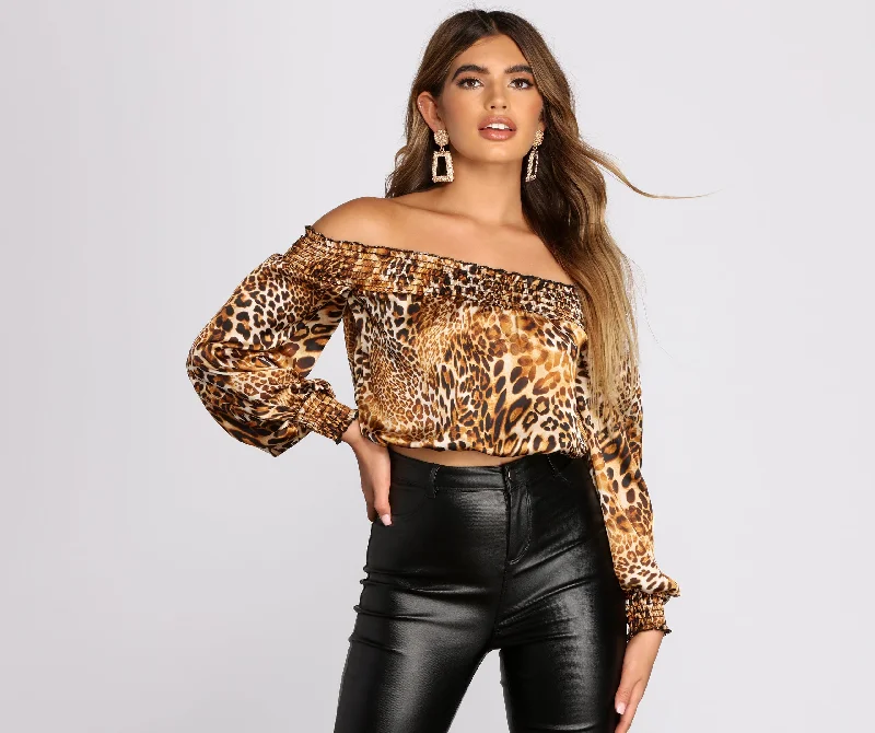 Weekend Specials to Snag Feline Wild Leopard Off Shoulder Top