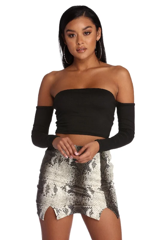 Super Deal Off To Party Crop Top