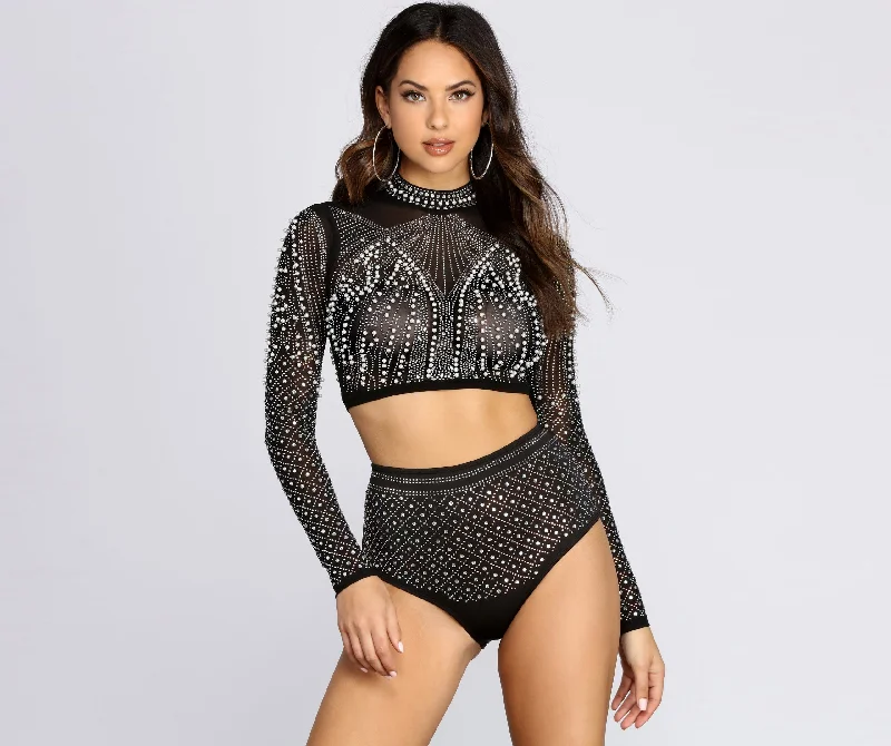 Weekend Sale: Don't Miss Out Moment To Shine Crop Top