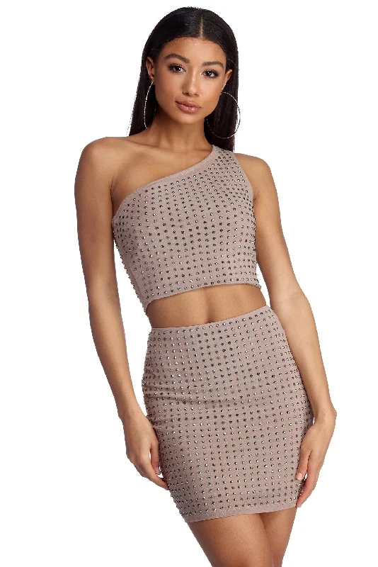 Super Bargain A Little Glitz And Glamour Crop Top