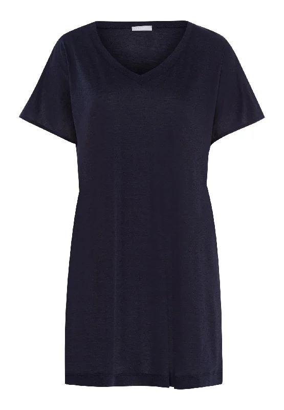 Weekend Deals to Make You Smile Laura Bigshirt | Midnight 77111-1630