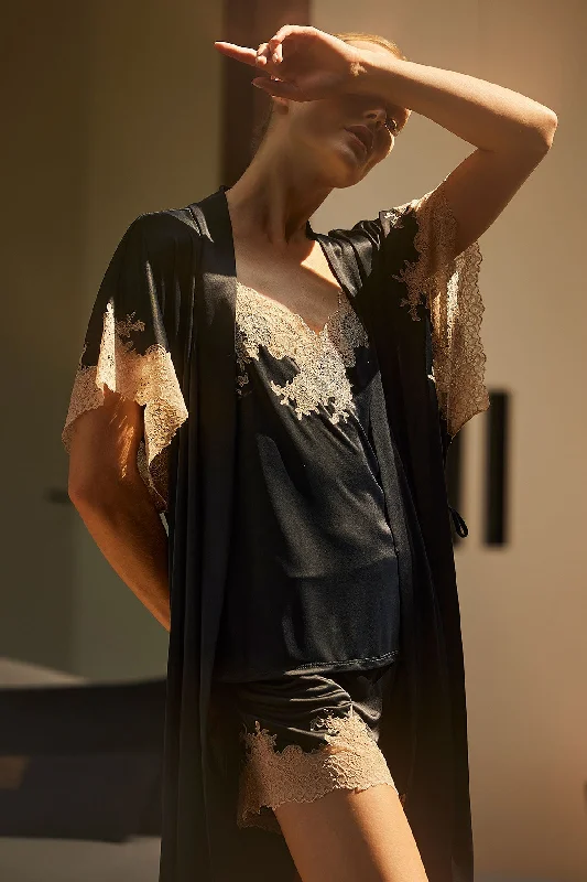 Weekend Shopping Made Better Enchant Lace Applique Wrap