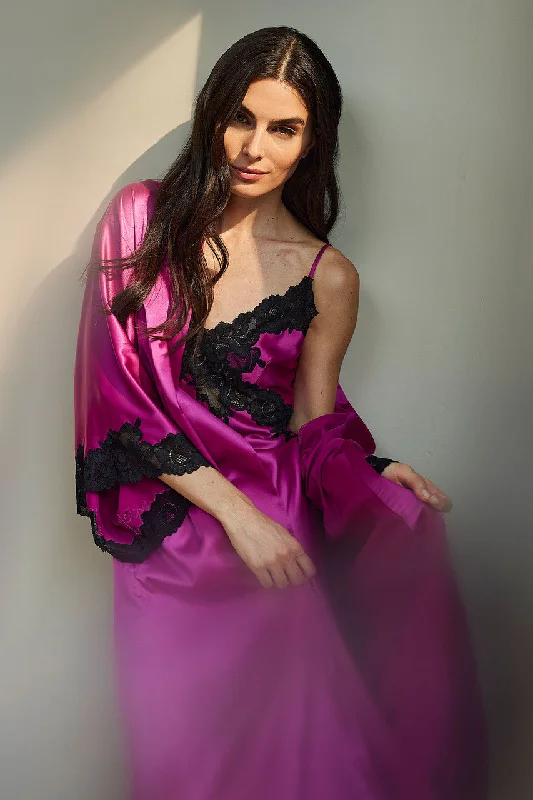 Super Bargain Peony Glamour Robe